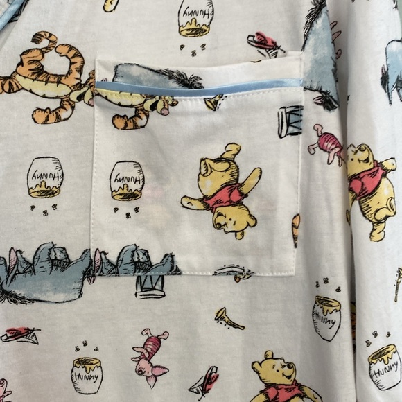 Disney Winnie the Pooh sleep shirt - Picture 4 of 7
